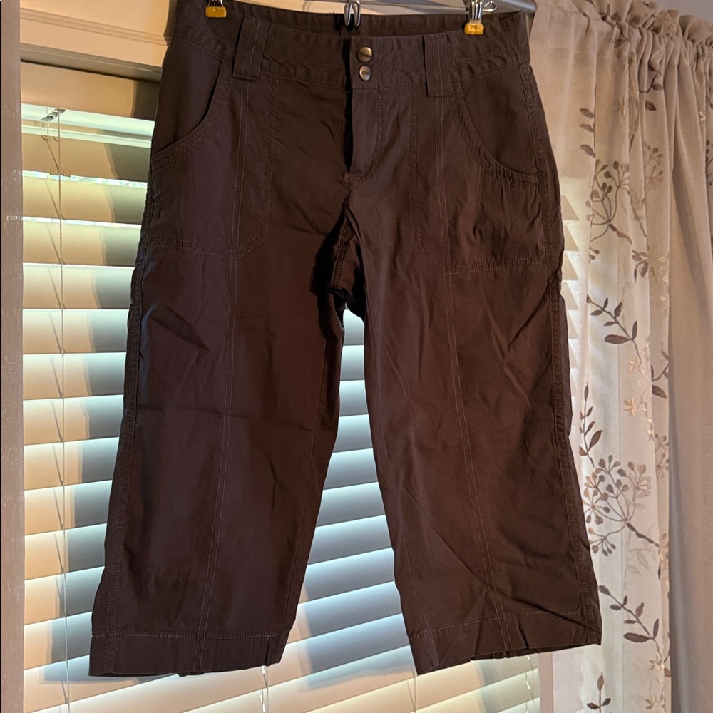 Koppen gray capri pants - size 2